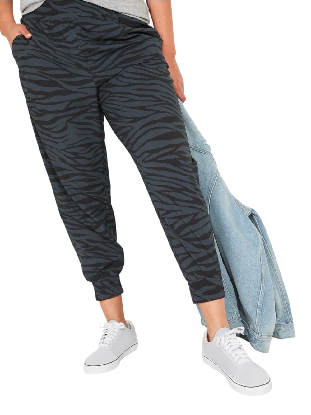 Old Navy StretchTech Zebra Joggers High Waisted Black Activewear Pants - Large
